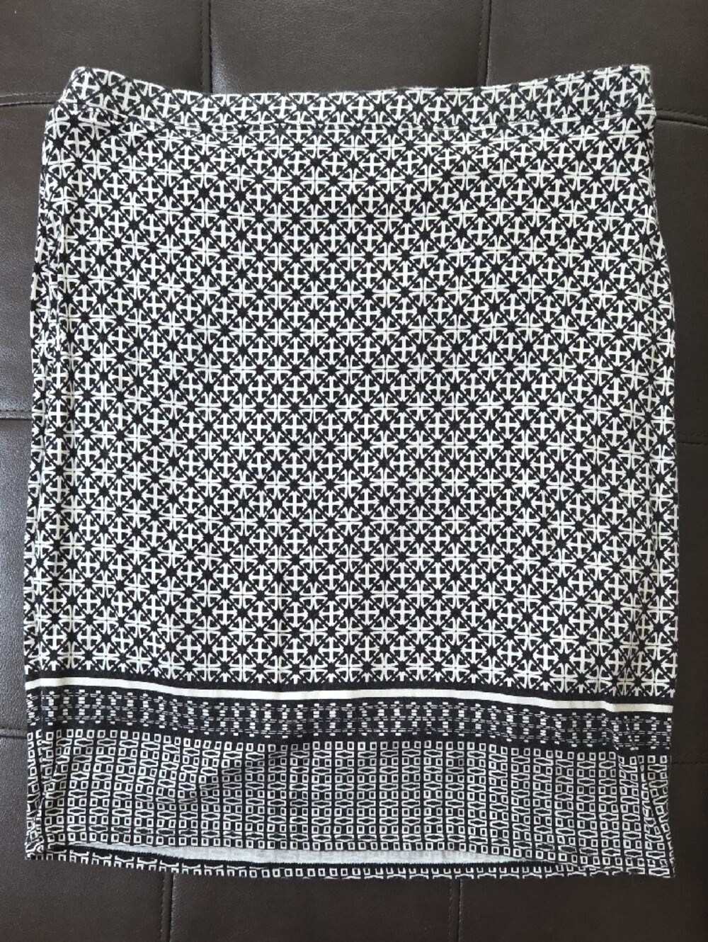 Max Studio Black and White Geometric Midi Skirt